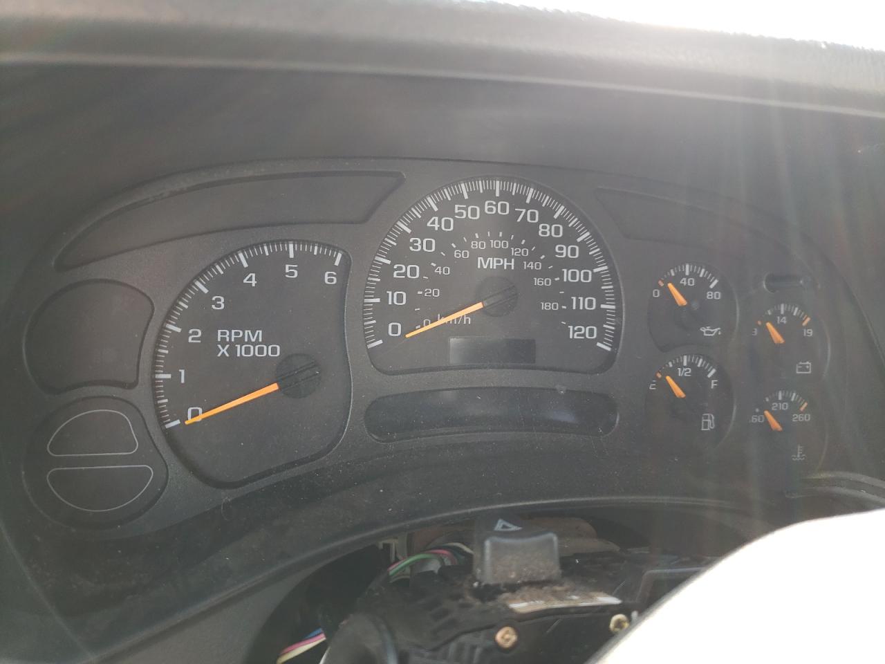 Photo 8 from auction – 2005 CHEVROLET SILVERADO with VIN 1GCEK19Z75Z233075