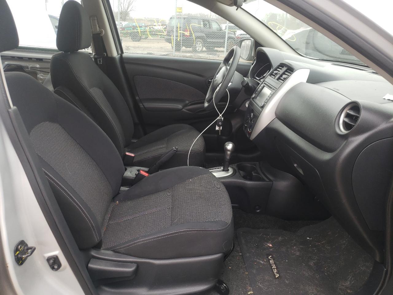 Foto 5 de la subasta – 2016 NISSAN VERSA S con VIN 3N1CN7AP2GL887166
