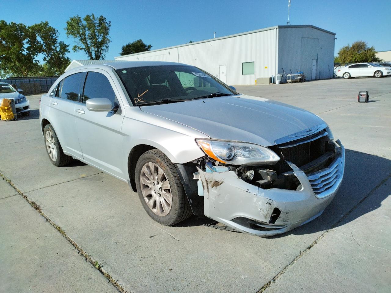 CHRYSLER 200 LX 2012 with VIN 1C3CCBAB3CN305505 - Photo from auction