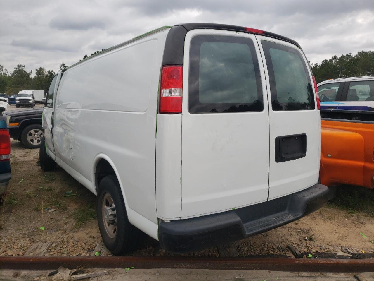 Photo 3 from auction – 2018 CHEVROLET EXPRESS G2 with VIN 1GCWGBFP2J1269067