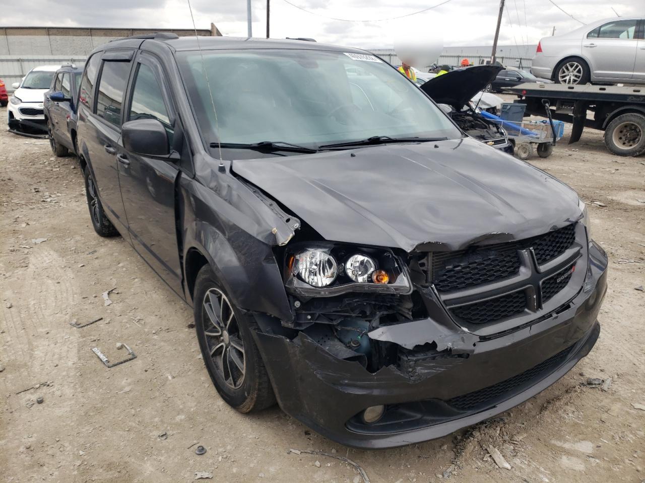 DODGE GRAND CARA 2018 with VIN 2C4RDGEG0JR345966 - Photo from auction