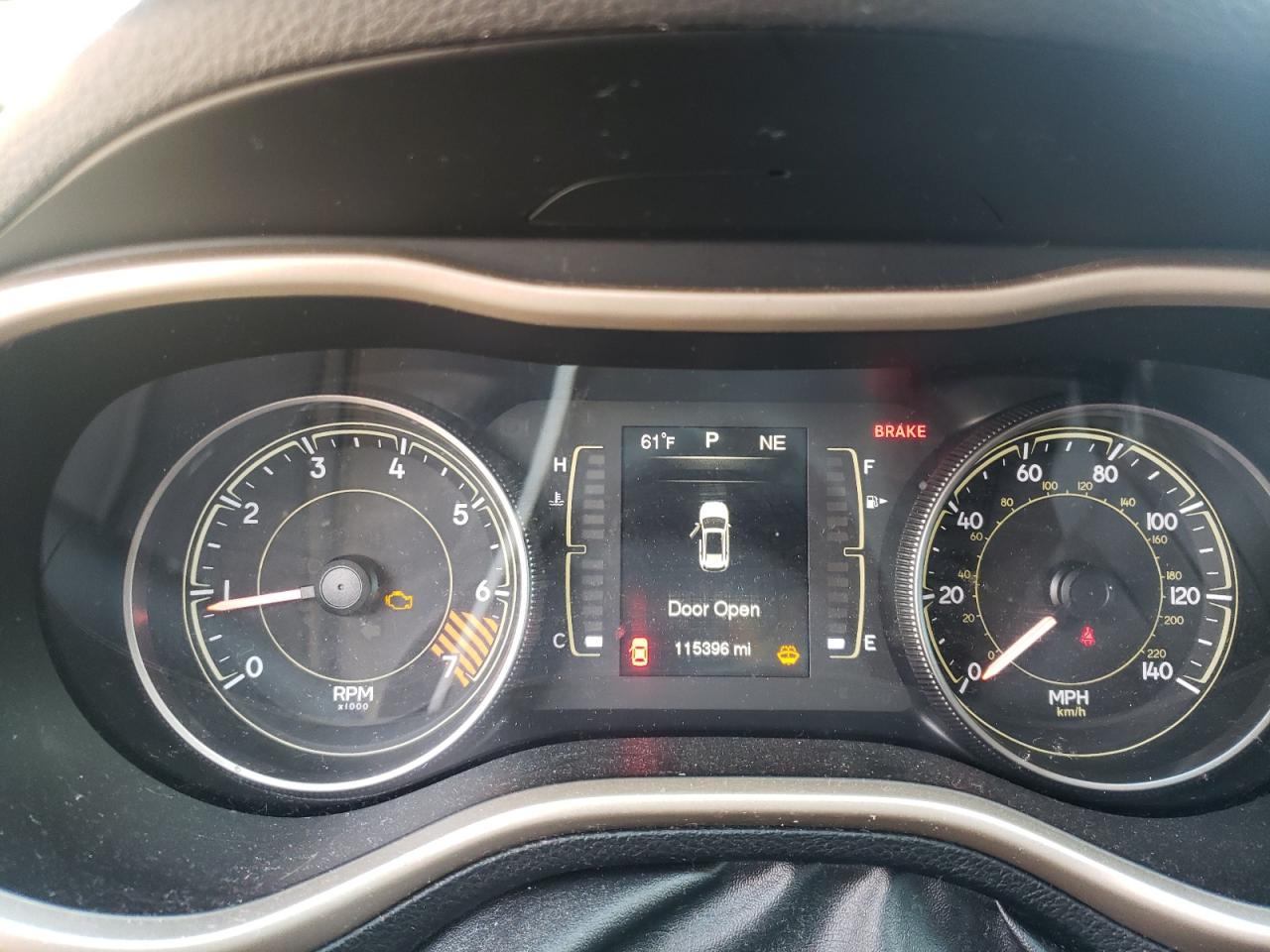 Photo 8 from auction – 2014 JEEP CHEROKEE L with VIN 1C4PJMCB5EW308186
