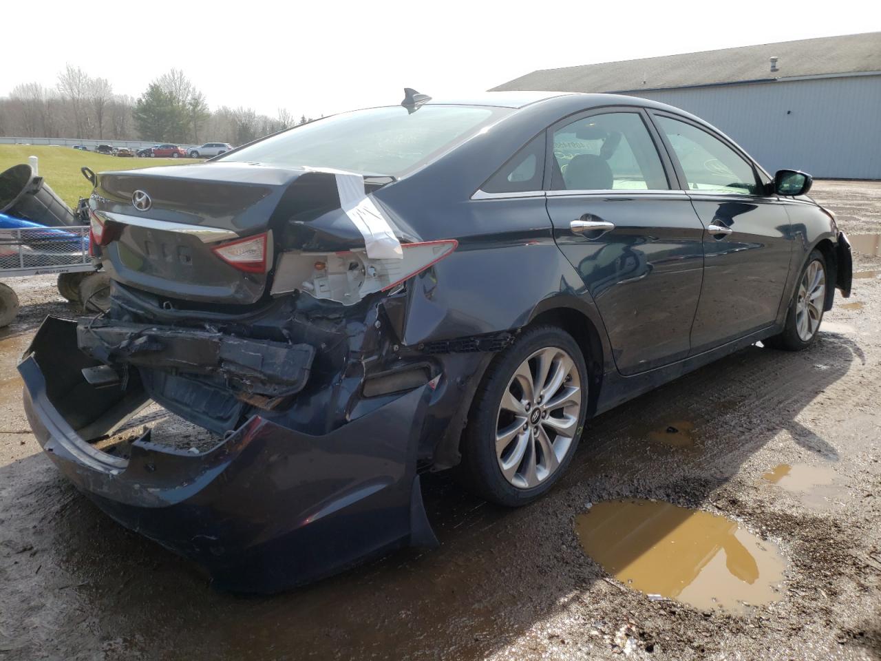 Photo 4 from auction – 2013 HYUNDAI SONATA with VIN 5NPEC4AC0DH644751
