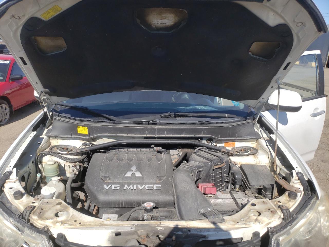Photo 7 from auction – 2007 MITSUBISHI OUTLANDER with VIN JA4MT41X77Z602700