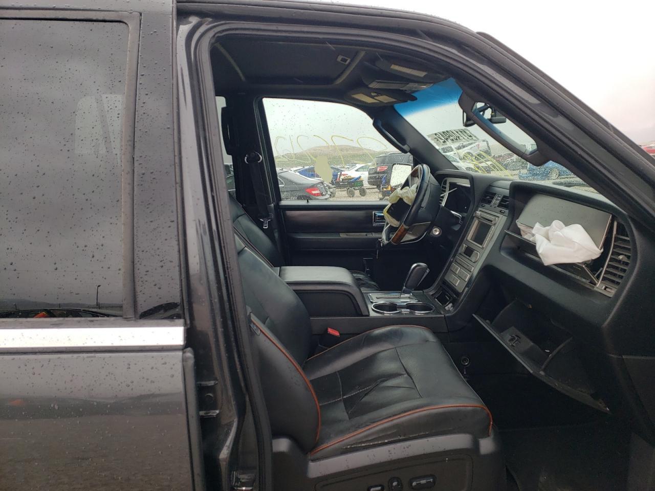 Photo 5 from auction – 2007 LINCOLN NAVIGATOR with VIN 5LMFU28527LJ15226