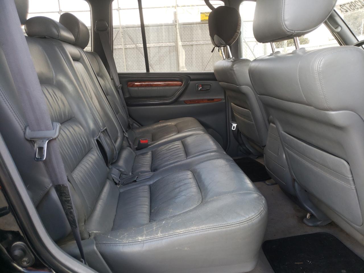 Photo 6 from auction – 1999 LEXUS LX 470 with VIN JT6HT00W7X0030838