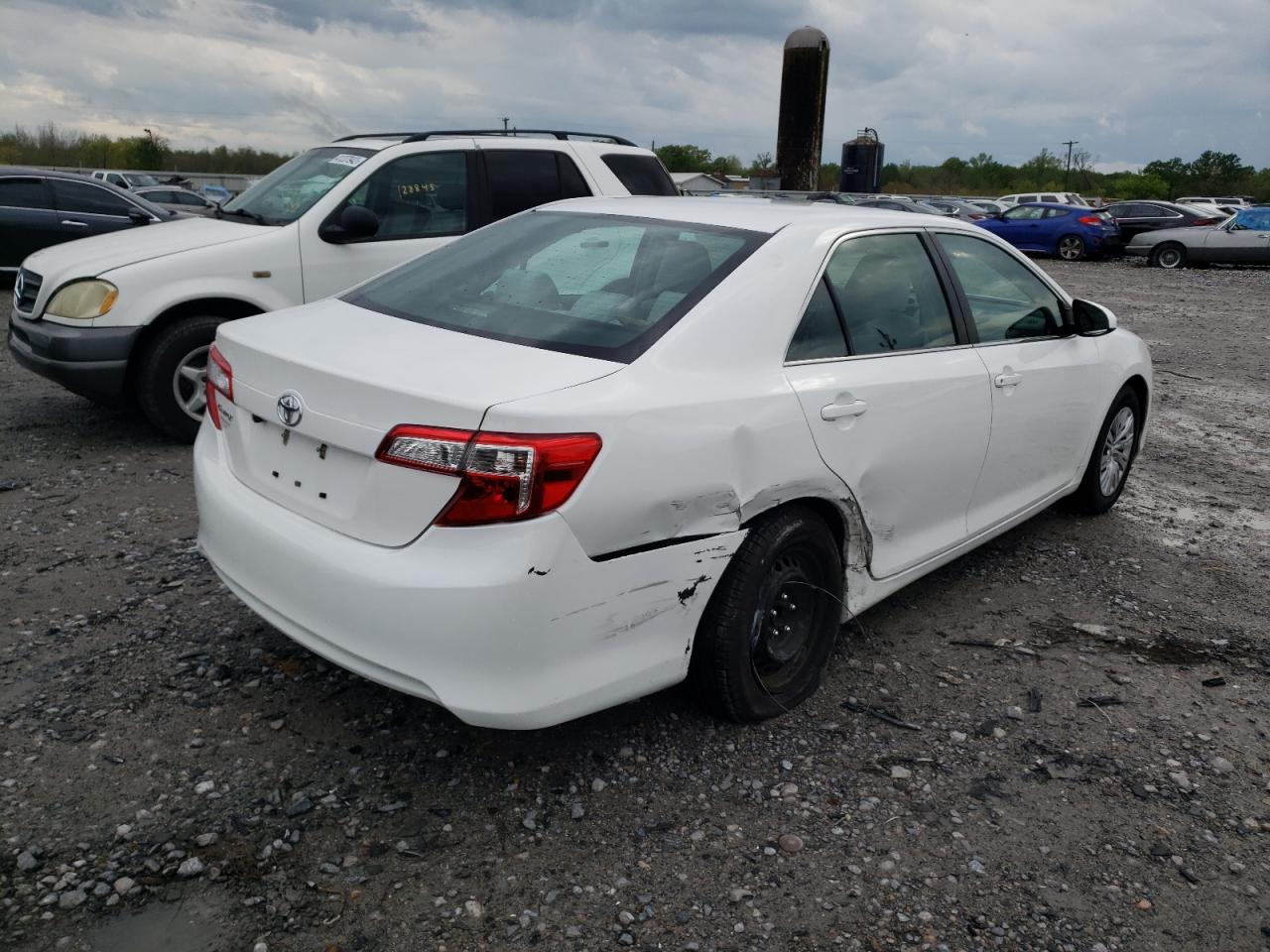 Photo 4 from auction – 2014 TOYOTA CAMRY L with VIN 4T1BF1FK3EU759999