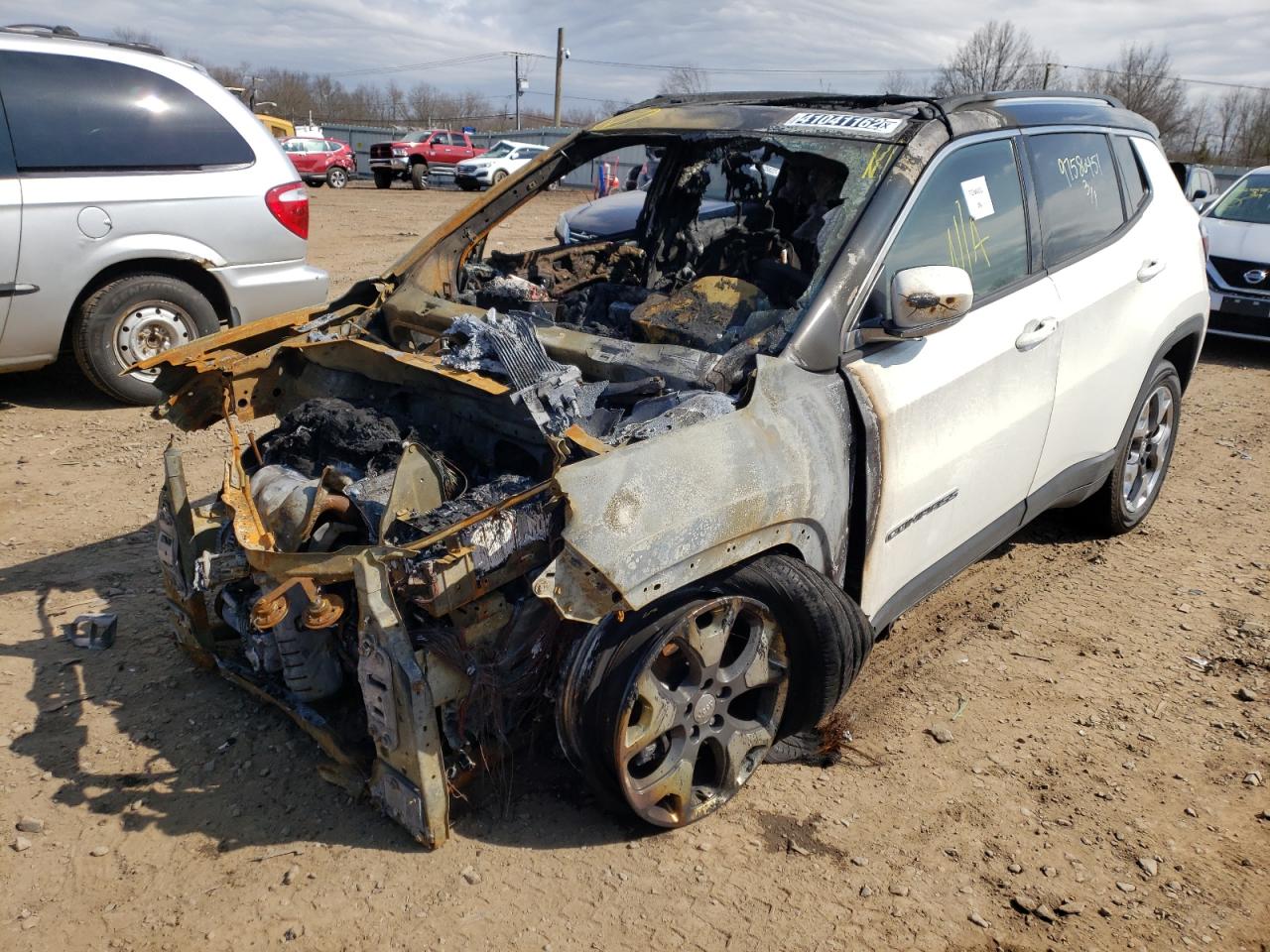 Photo 2 from auction – 2021 JEEP COMPASS LI with VIN 3C4NJDCB7MT604838