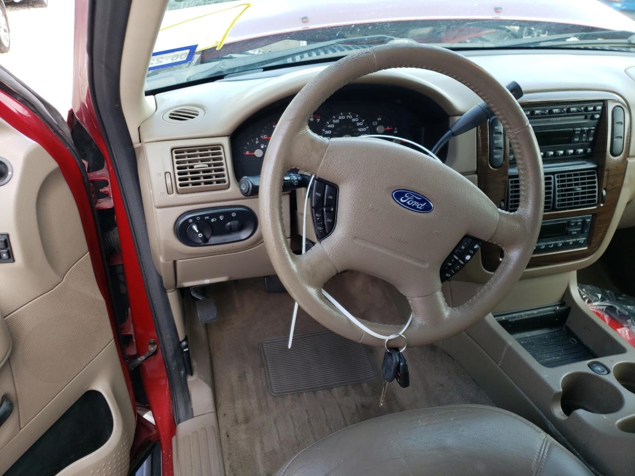 Photo 9 from auction – 2005 FORD EXPLORER E with VIN 1FMZU64K25ZA20338