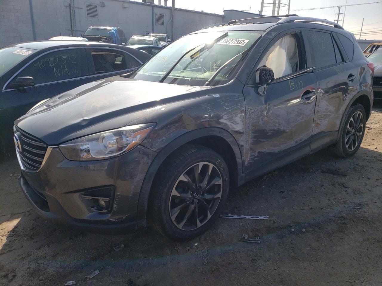 Photo 2 from auction – 2016 MAZDA CX-5 with VIN JM3KE4DY4G0722302