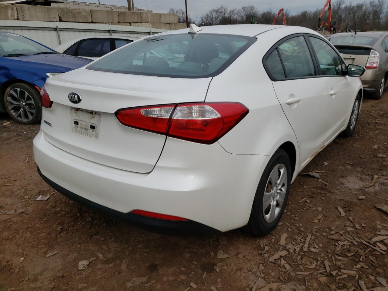 Photo 4 from auction – 2016 KIA FORTE LX with VIN KNAFX4A61G5498557