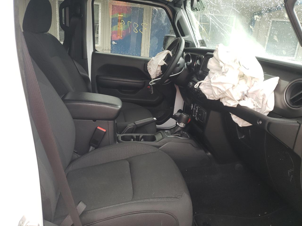 Photo 5 from auction – 2021 JEEP GLADIATOR with VIN 1C6HJTAG2ML617439