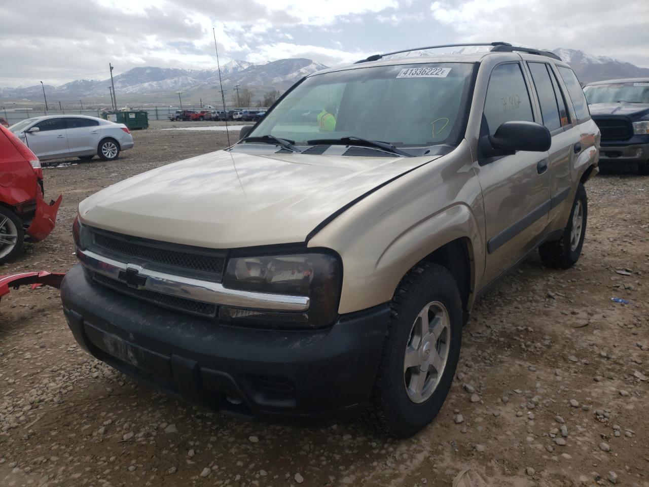 Photo 2 from auction – 2005 CHEVROLET TRAILBLAZE with VIN 1GNDT13S552226470