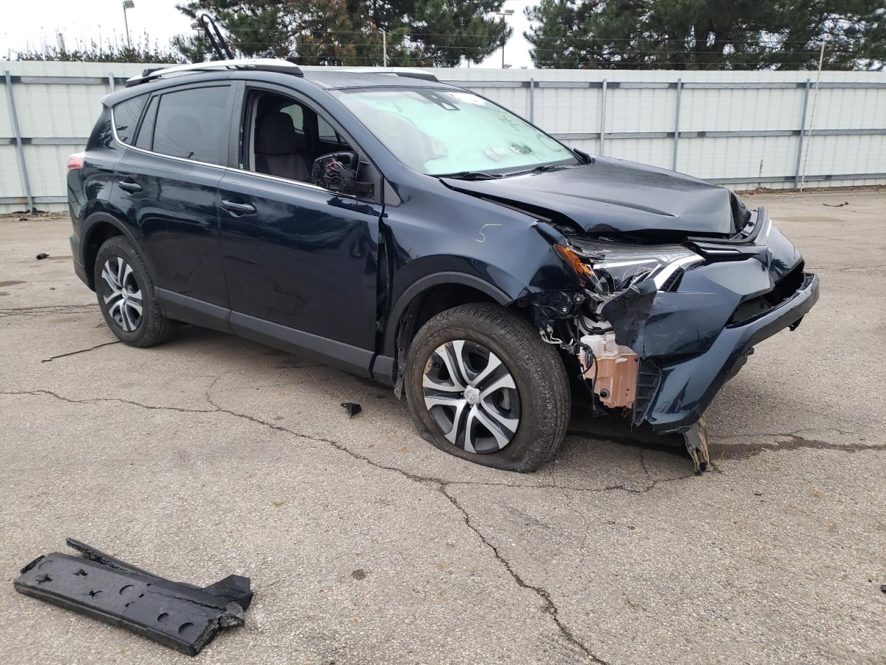 TOYOTA RAV4 LE 2018 with VIN JTMBFREV1JJ249631 - Photo from auction