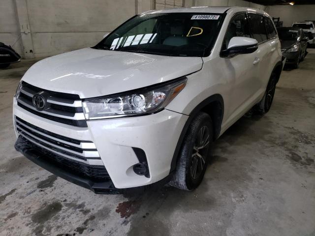 Photo 2 from auction – 2018 TOYOTA HIGHLANDER with VIN 5TDZARFH6JS037168