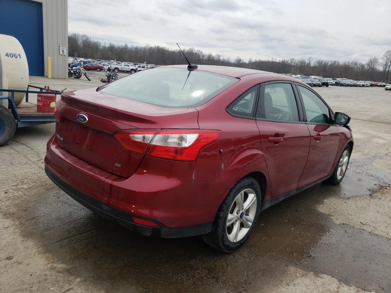 Photo 4 from auction – 2014 FORD FOCUS SE with VIN 1FADP3F27EL370378