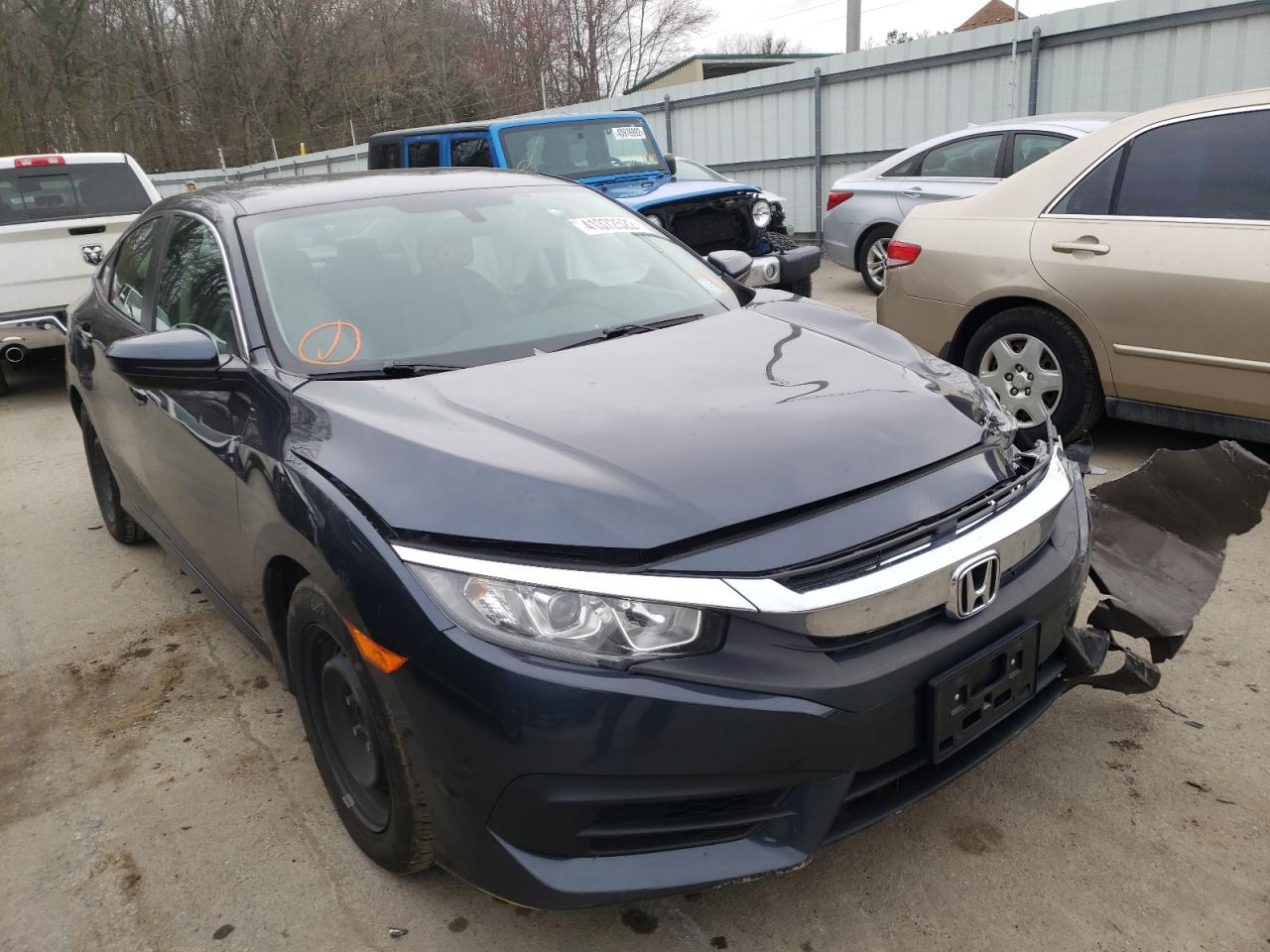 Photo 1 from auction – 2018 HONDA CIVIC LX with VIN 2HGFC2F59JH534855