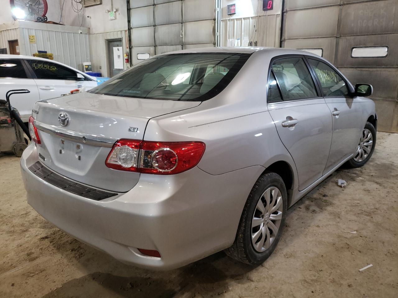 Photo 4 from auction – 2013 TOYOTA COROLLA BA with VIN 5YFBU4EEXDP128444