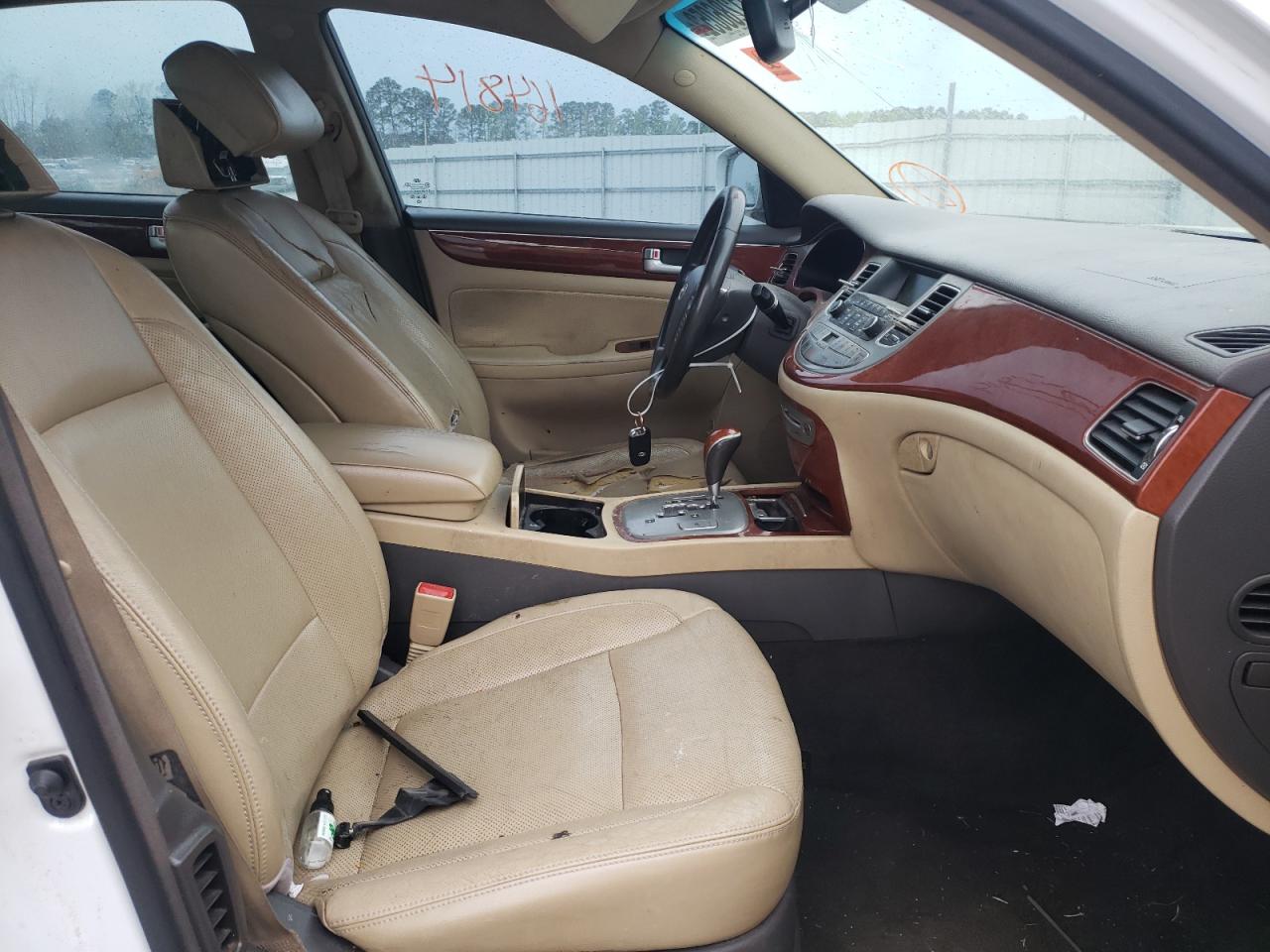 Photo 5 from auction – 2013 HYUNDAI GENESIS 3. with VIN KMHGC4DD9DU215607