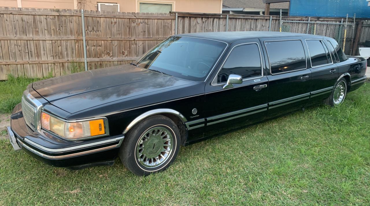 Photo 2 from auction – 1993 LINCOLN TOWN CAR E with VIN 1LNLM81W4PY621963