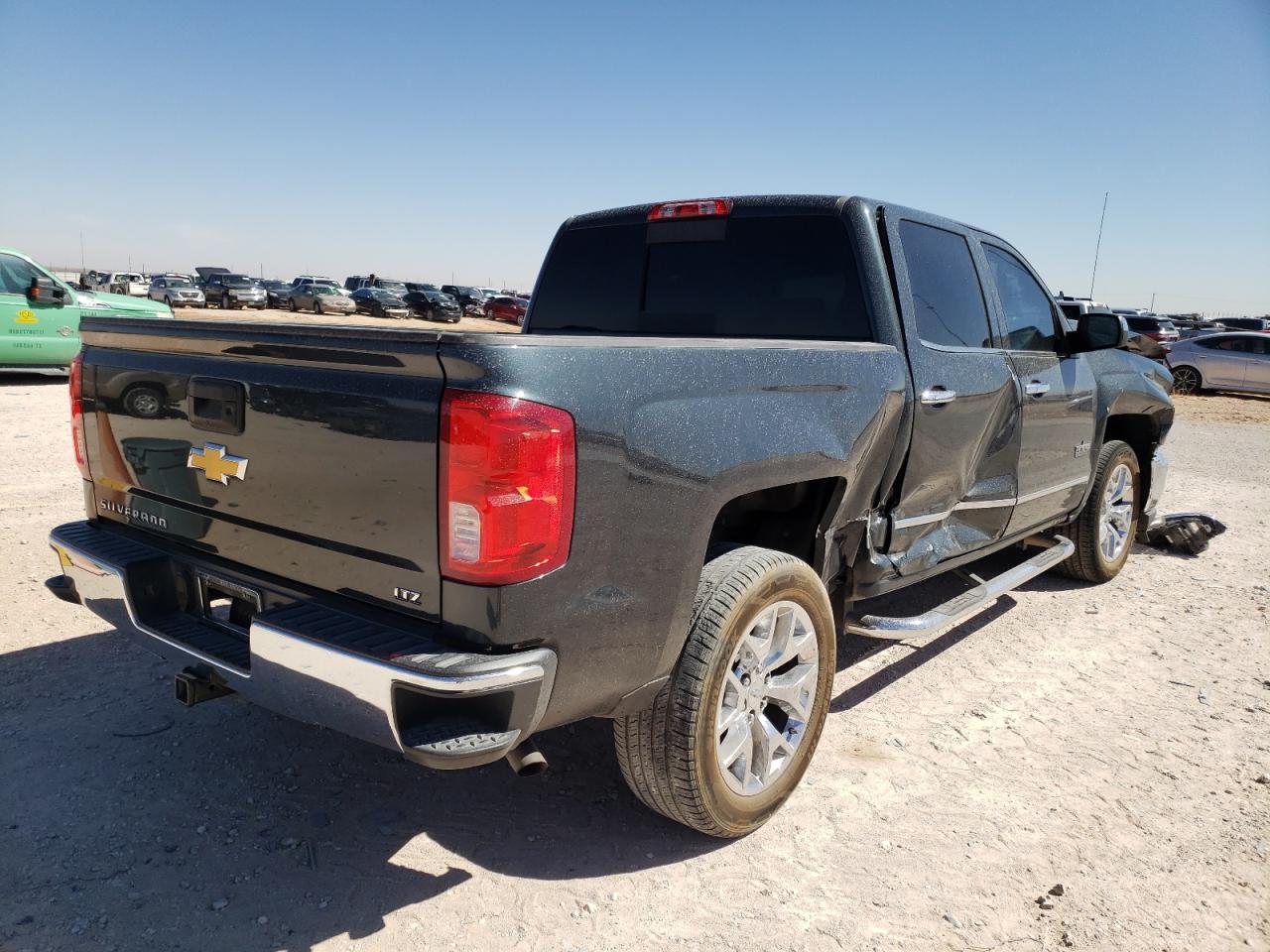 Photo 4 from auction – 2018 CHEVROLET SILVERADO with VIN 3GCUKSEC9JG276507