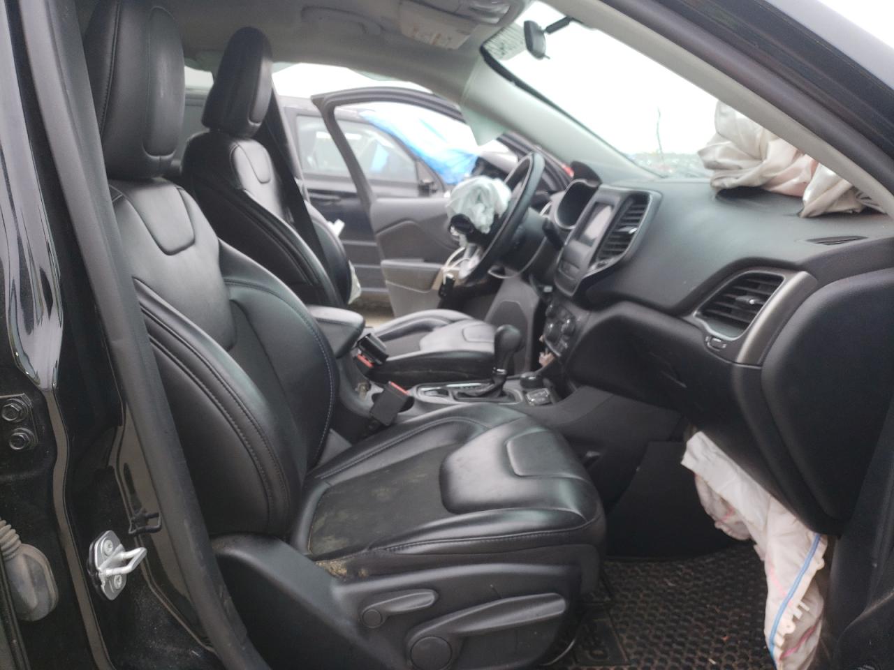 Photo 5 from auction – 2019 JEEP CHEROKEE L with VIN 1C4PJMLB8KD398411