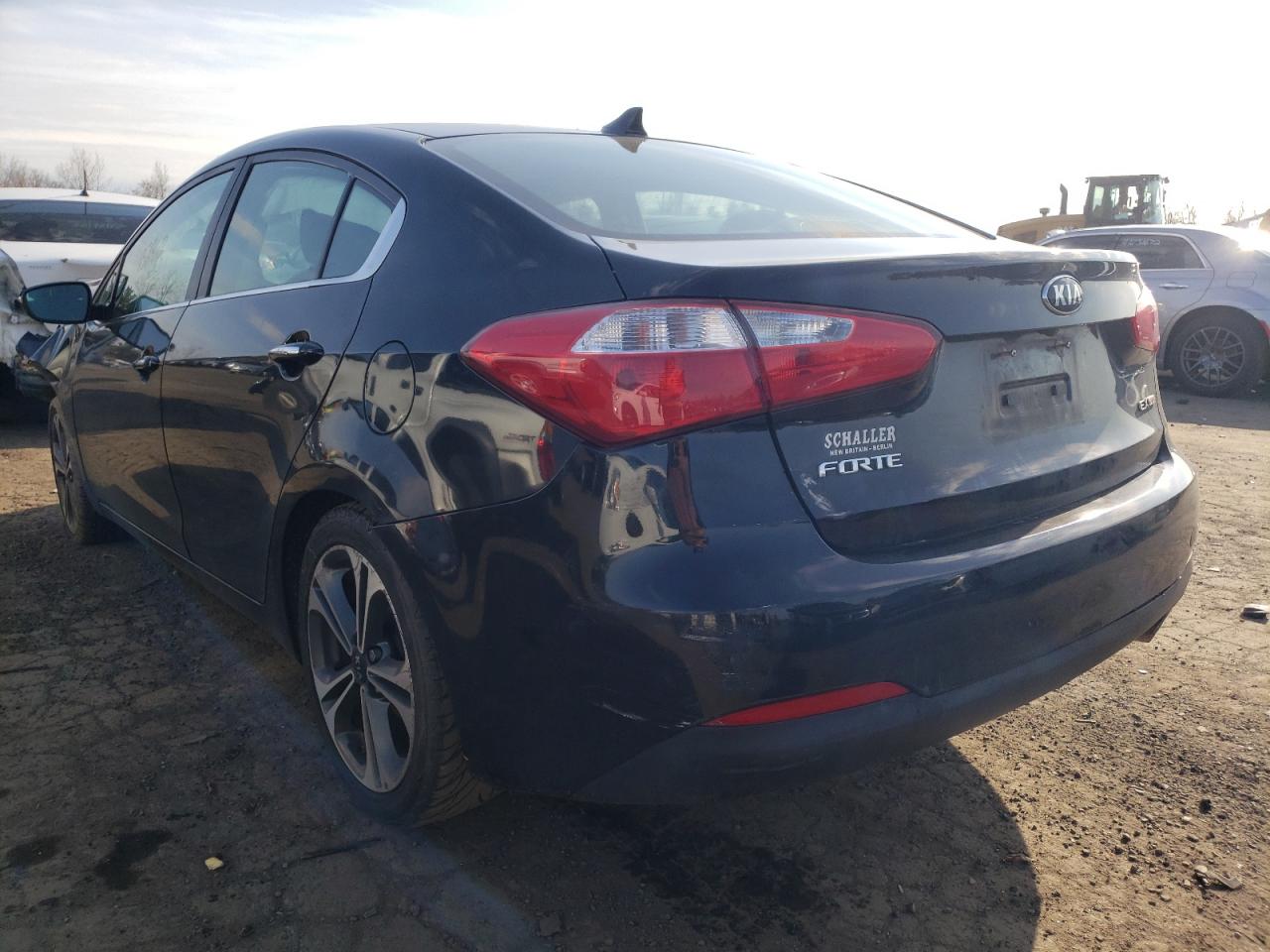 Photo 3 from auction – 2015 KIA FORTE EX with VIN KNAFX4A83F5322920