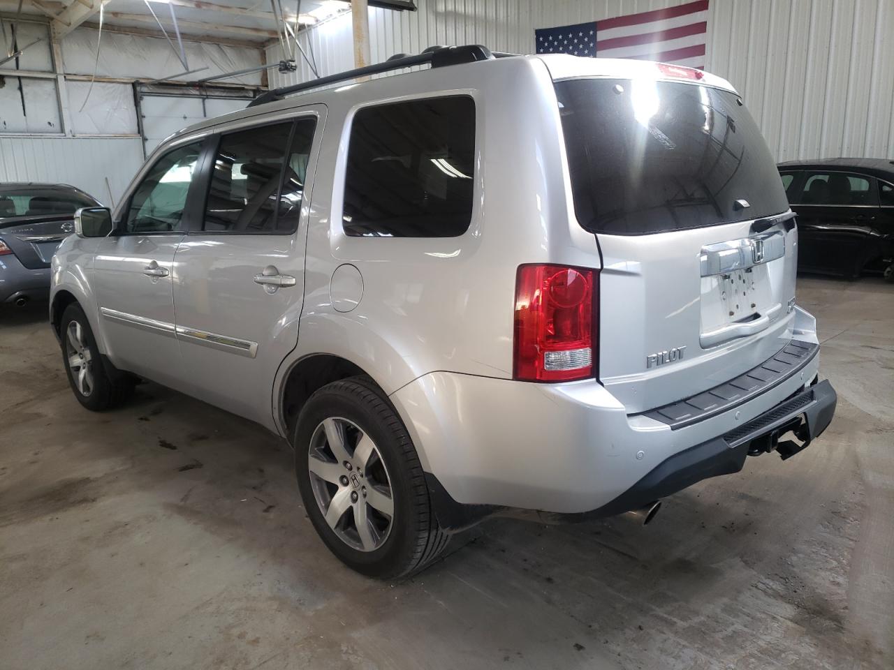 Photo 3 from auction – 2014 HONDA PILOT TOUR with VIN 5FNYF4H9XEB022446