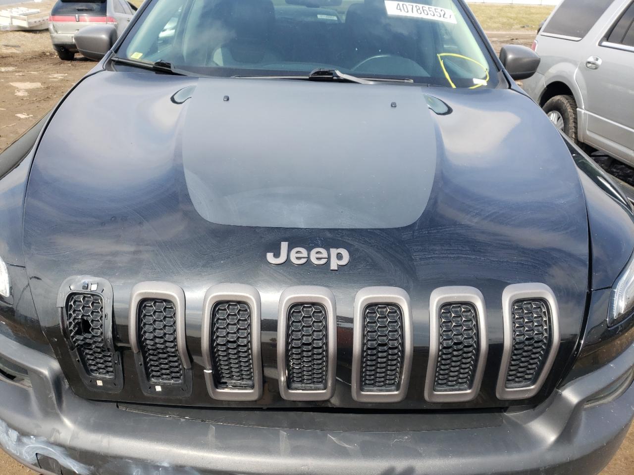 Photo 7 from auction – 2017 JEEP CHEROKEE T with VIN 1C4PJMBS0HW558411