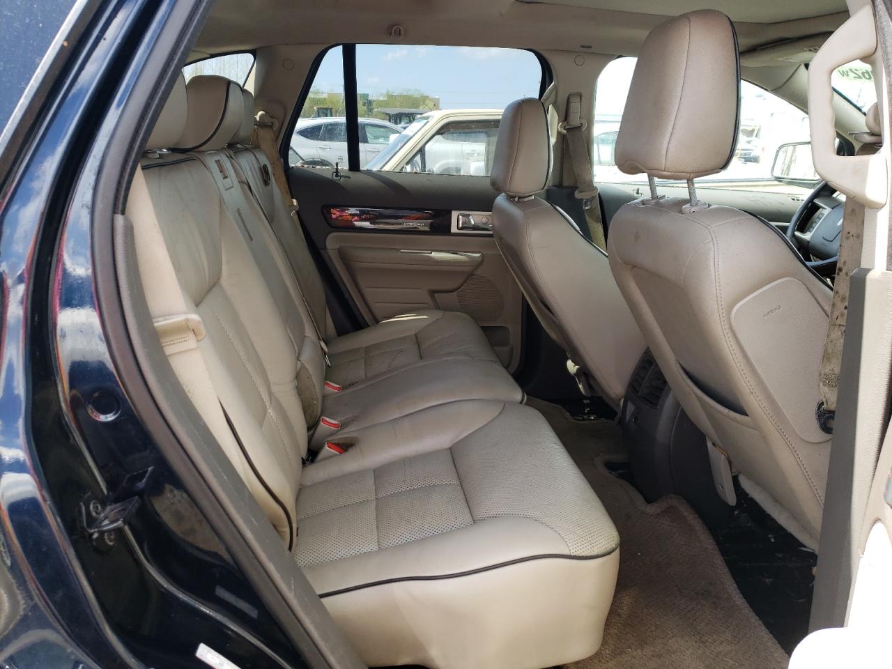 Photo 6 from auction – 2008 LINCOLN MKX with VIN 2LMDU88C38BJ27113