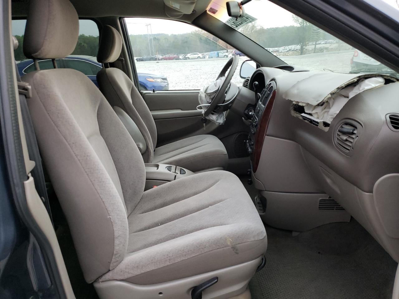 Photo 5 from auction – 2002 CHRYSLER TOWN & COU with VIN 2C4GP44342R614029