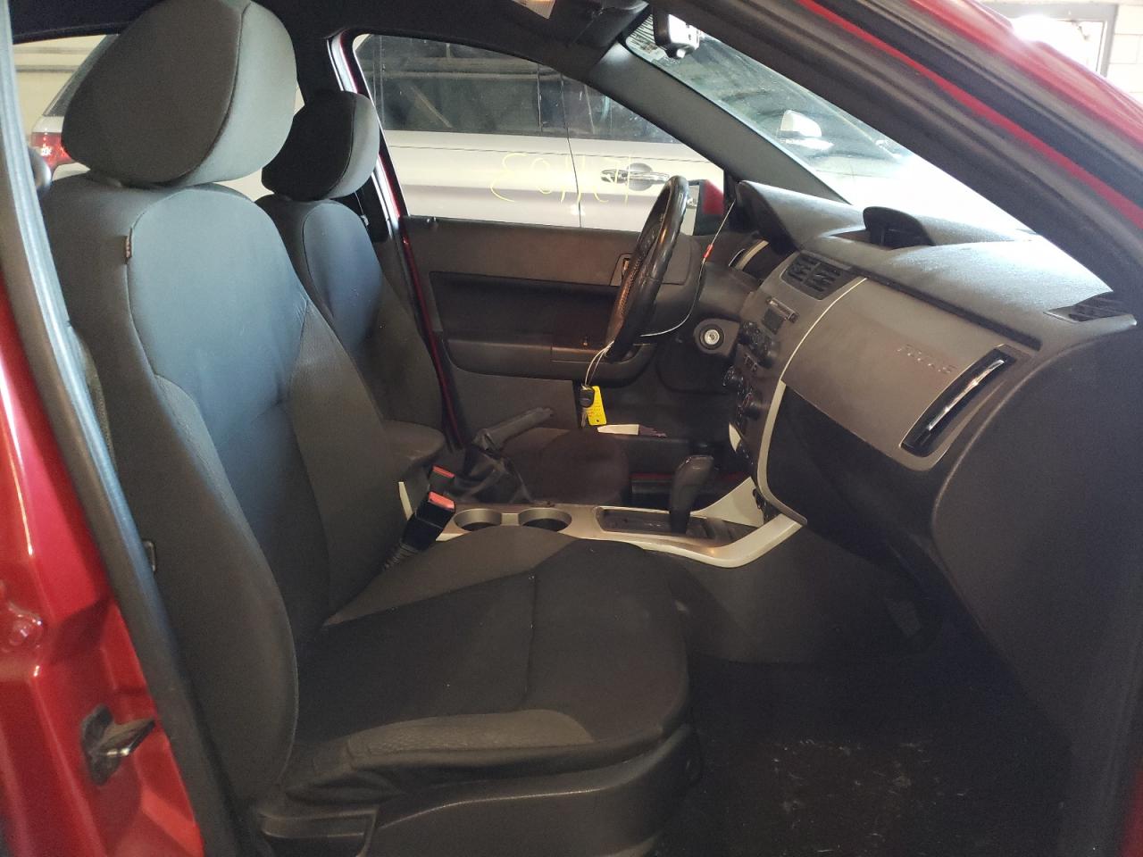 Photo 5 from auction – 2010 FORD FOCUS SES with VIN 1FAHP3GN5AW272453