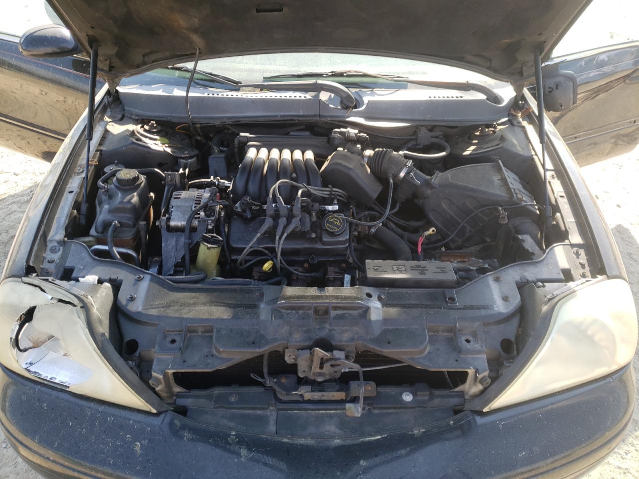 Photo 7 from auction – 2002 MERCURY SABLE GS with VIN 1MEFM50U42G628103