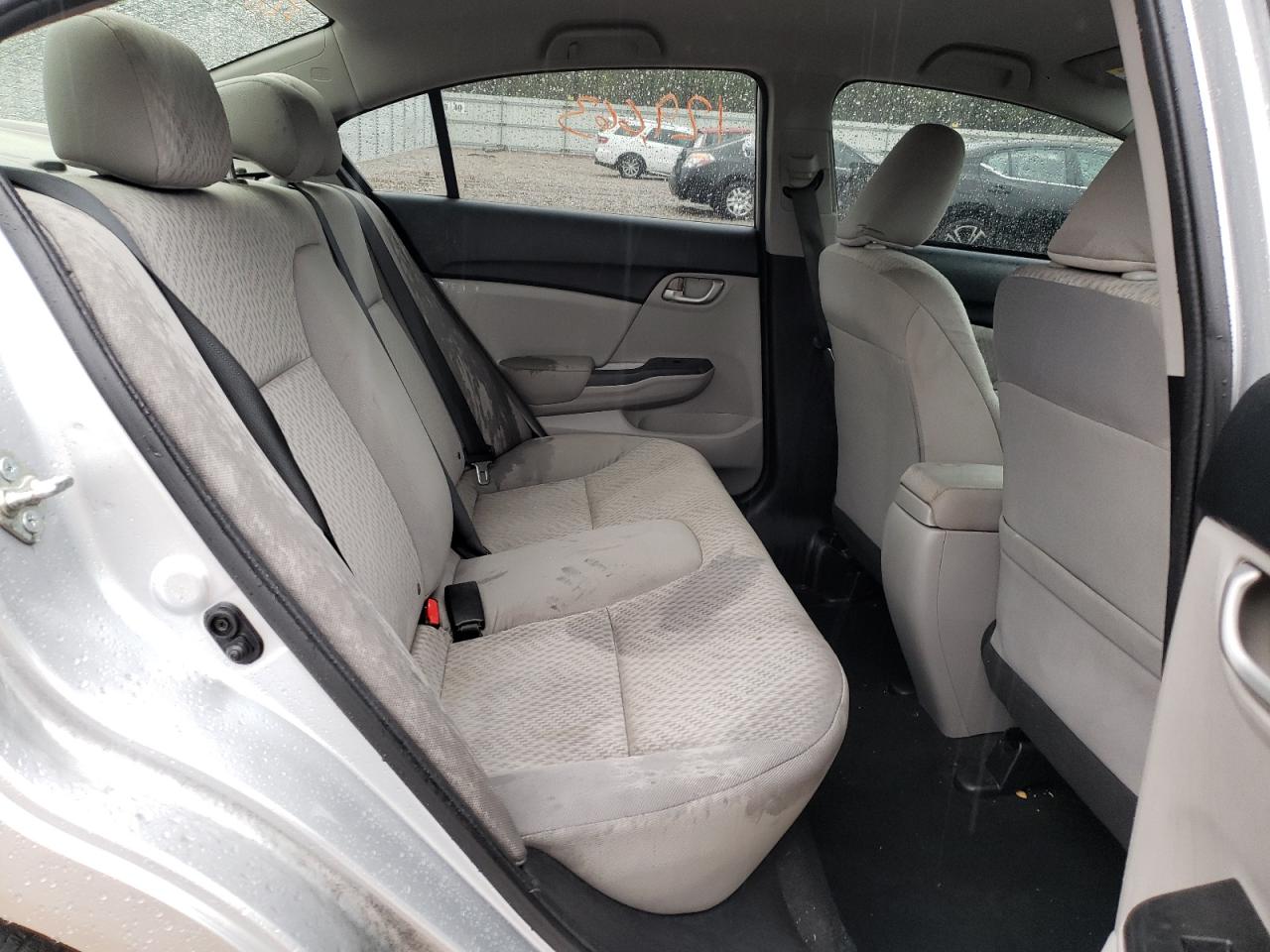 Photo 6 from auction – 2015 HONDA CIVIC LX with VIN 19XFB2F56FE101997