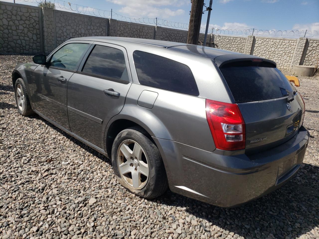 Photo 3 from auction – 2005 DODGE MAGNUM SXT with VIN 2D4FV48V25H515638
