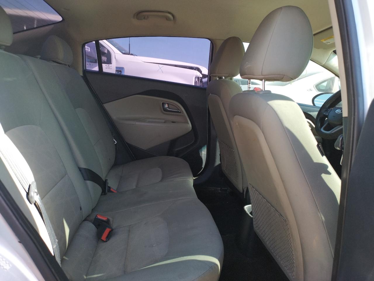 Photo 6 from auction – 2016 KIA RIO LX with VIN KNADM4A36G6604226