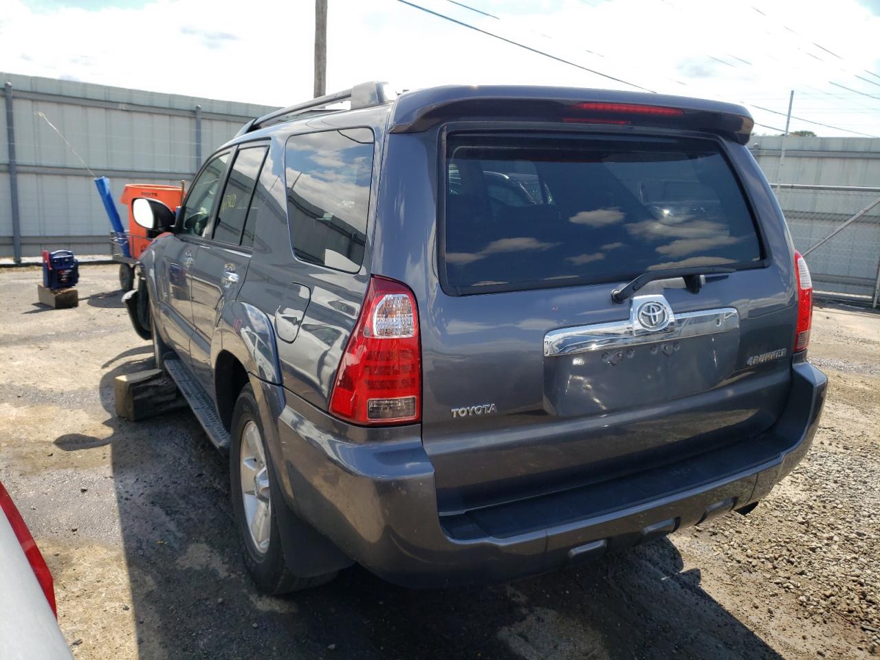 Photo 3 from auction – 2006 TOYOTA 4RUNNER SR with VIN JTEZU14R860068562