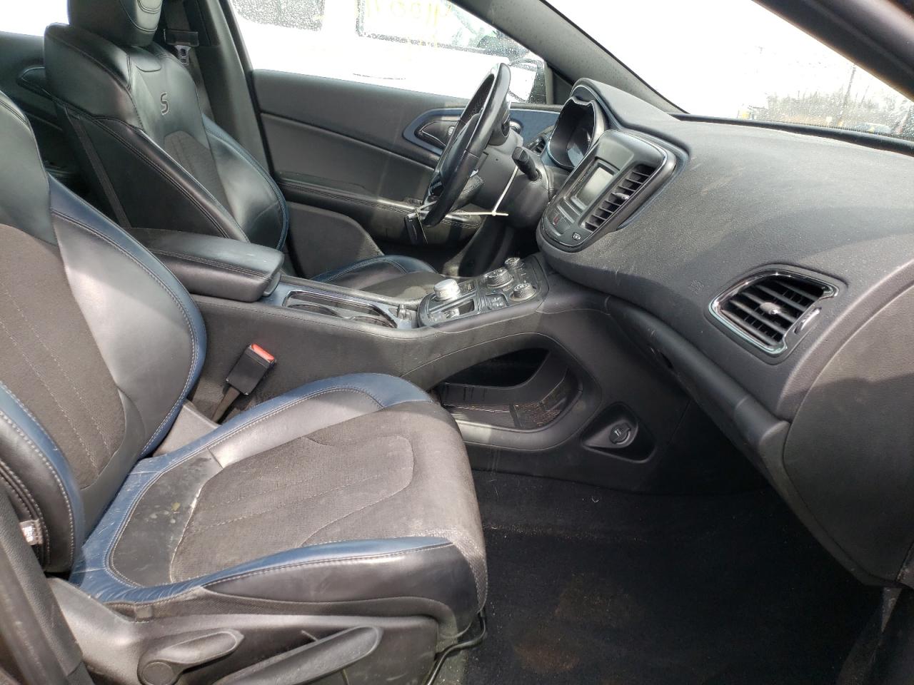 Photo 5 from auction – 2015 CHRYSLER 200 S with VIN 1C3CCCBB0FN709712
