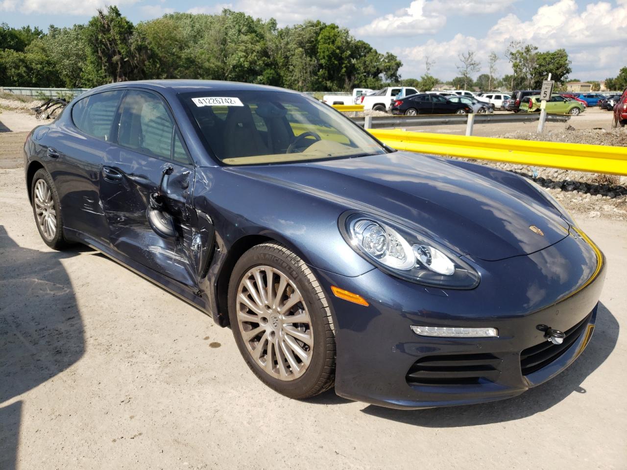 PORSCHE PANAMERA 2 2014 with VIN WP0AA2A79EL008659 - Photo from auction