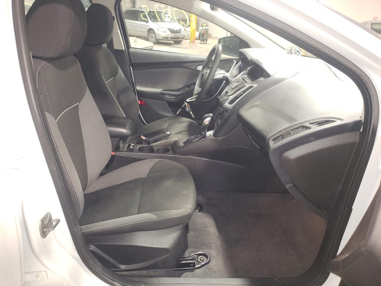 Photo 5 from auction – 2013 FORD FOCUS SE with VIN 1FADP3F26DL125828