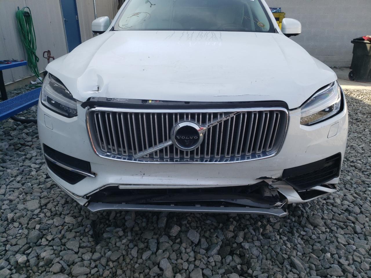 Photo 9 from auction – 2017 VOLVO XC90 T6 with VIN YV4A22PL6H1182364