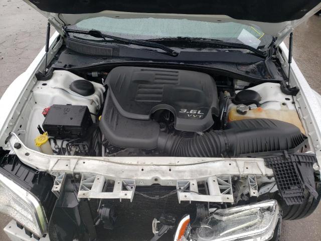 Photo 7 from auction – 2014 CHRYSLER 300C with VIN 2C3CCAEG3EH222233