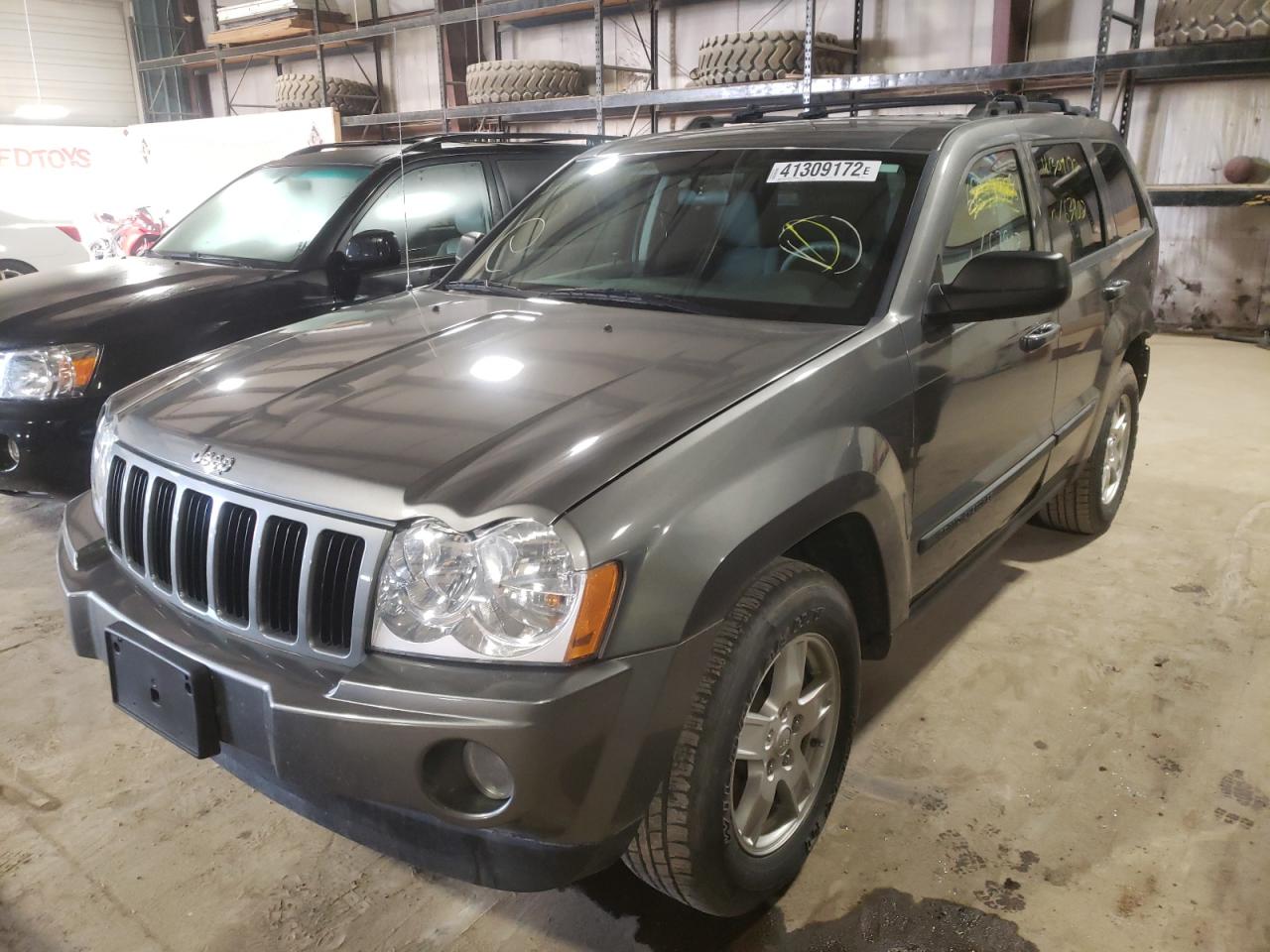 Photo 2 from auction – 2007 JEEP GRAND CHER with VIN 1J8GR48K77C588417