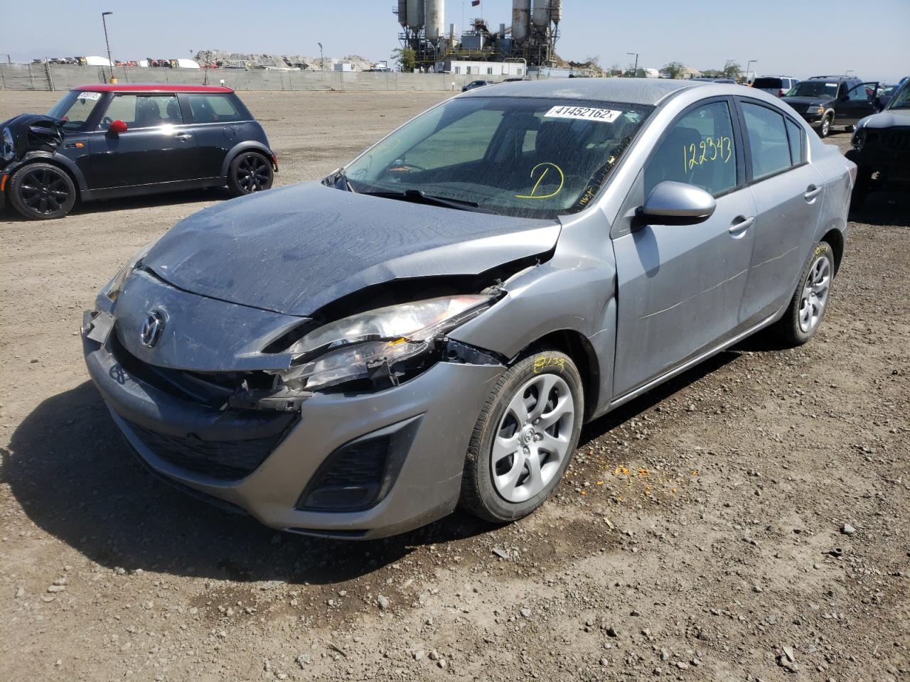Photo 2 from auction – 2011 MAZDA 3 I with VIN JM1BL1UG6B1470446