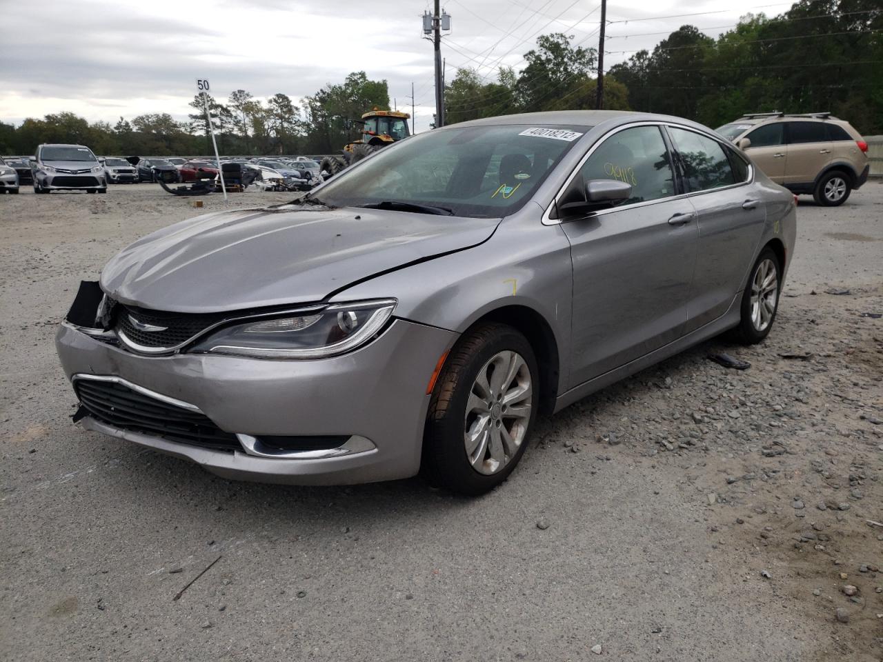 Photo 2 from auction – 2015 CHRYSLER 200 LIMITE with VIN 1C3CCCAB2FN552797