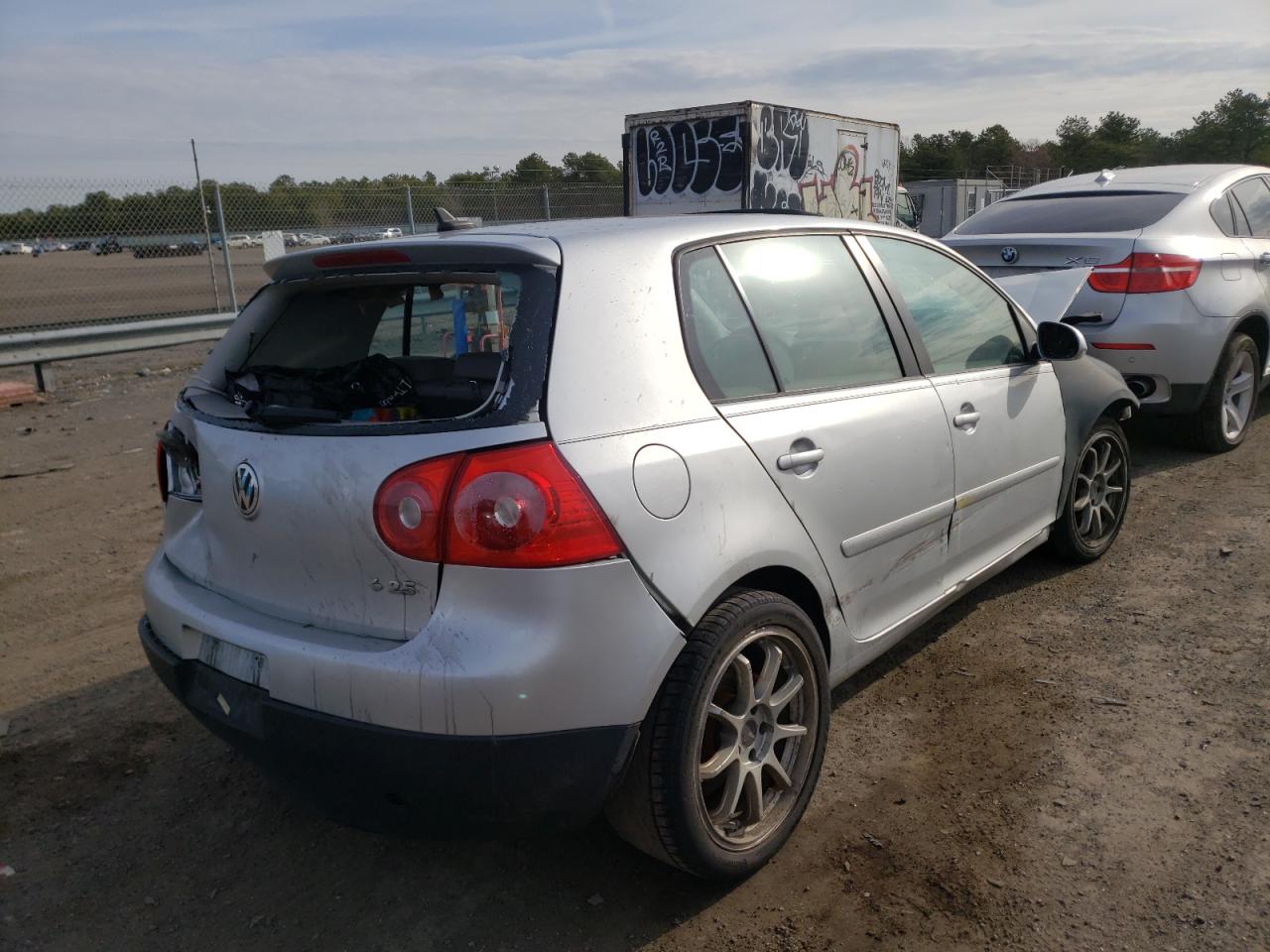 Photo 4 from auction – 2007 VOLKSWAGEN RABBIT with VIN WVWDR71K67W046603