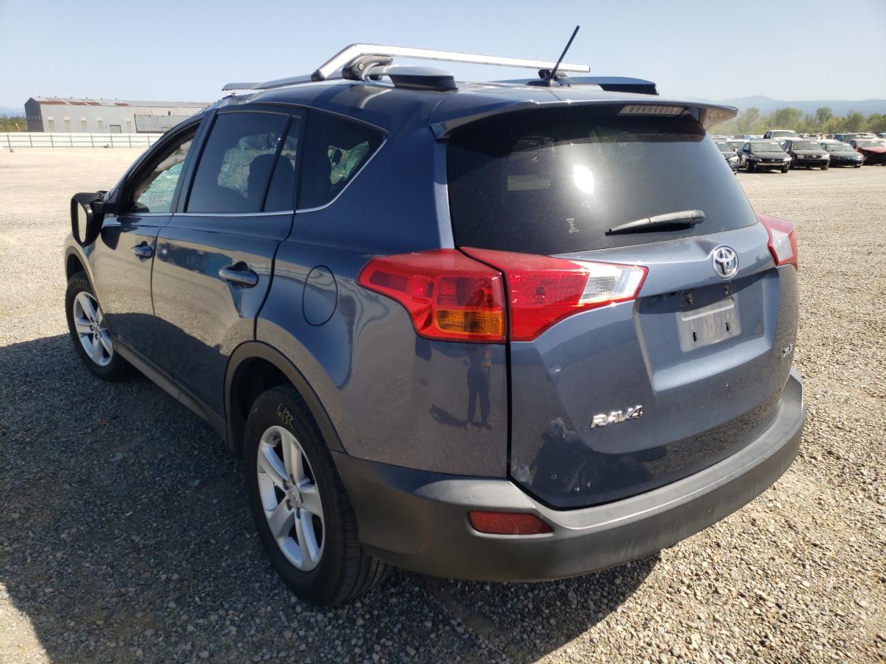 Photo 3 from auction – 2014 TOYOTA RAV4 XLE with VIN JTMWFREV4ED039935