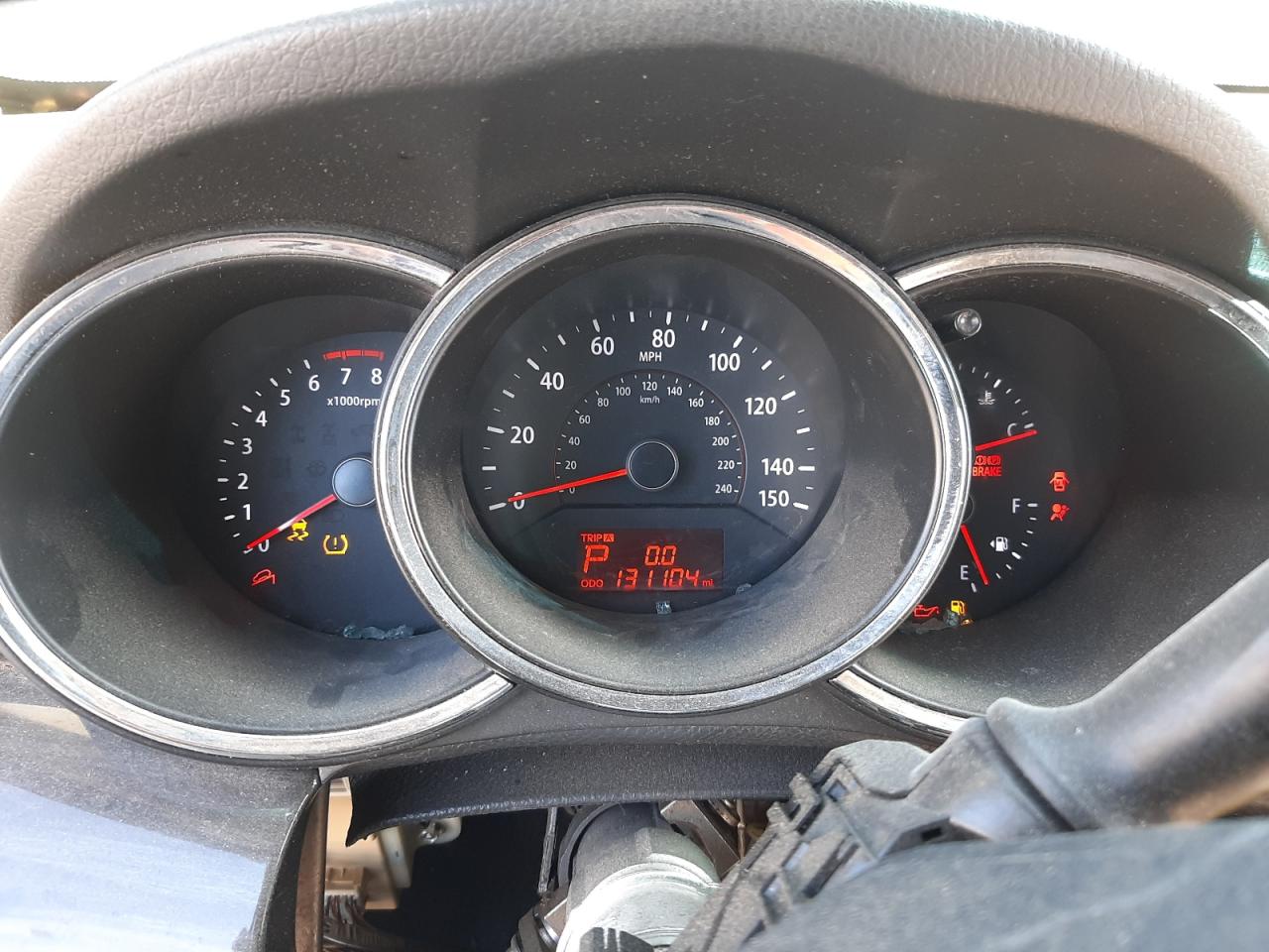 Photo 8 from auction – 2012 KIA SORENTO BA with VIN 5XYKT3A18CG302756