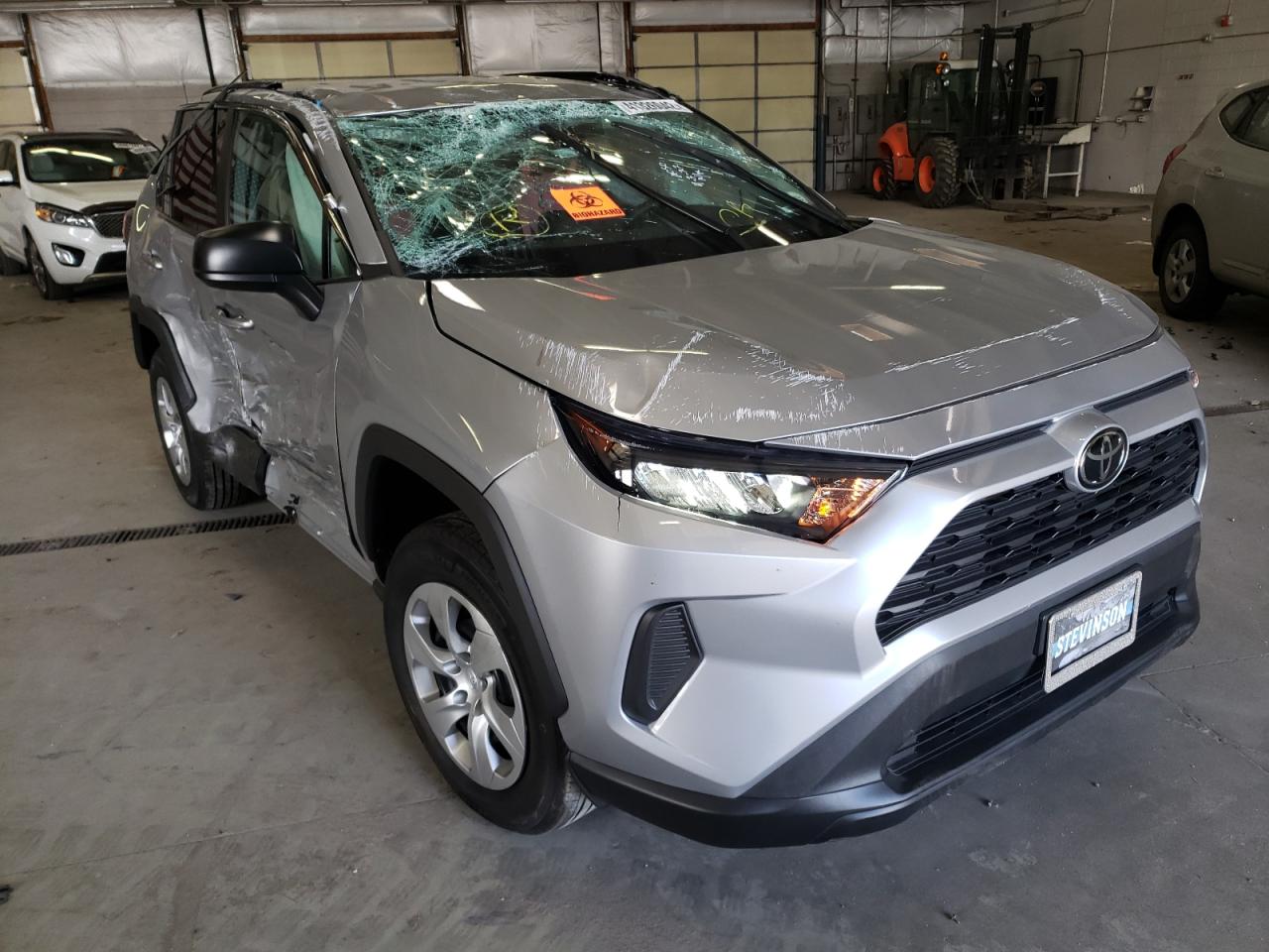 Photo 1 from auction – 2021 TOYOTA RAV4 LE with VIN 2T3F1RFV2MW219915