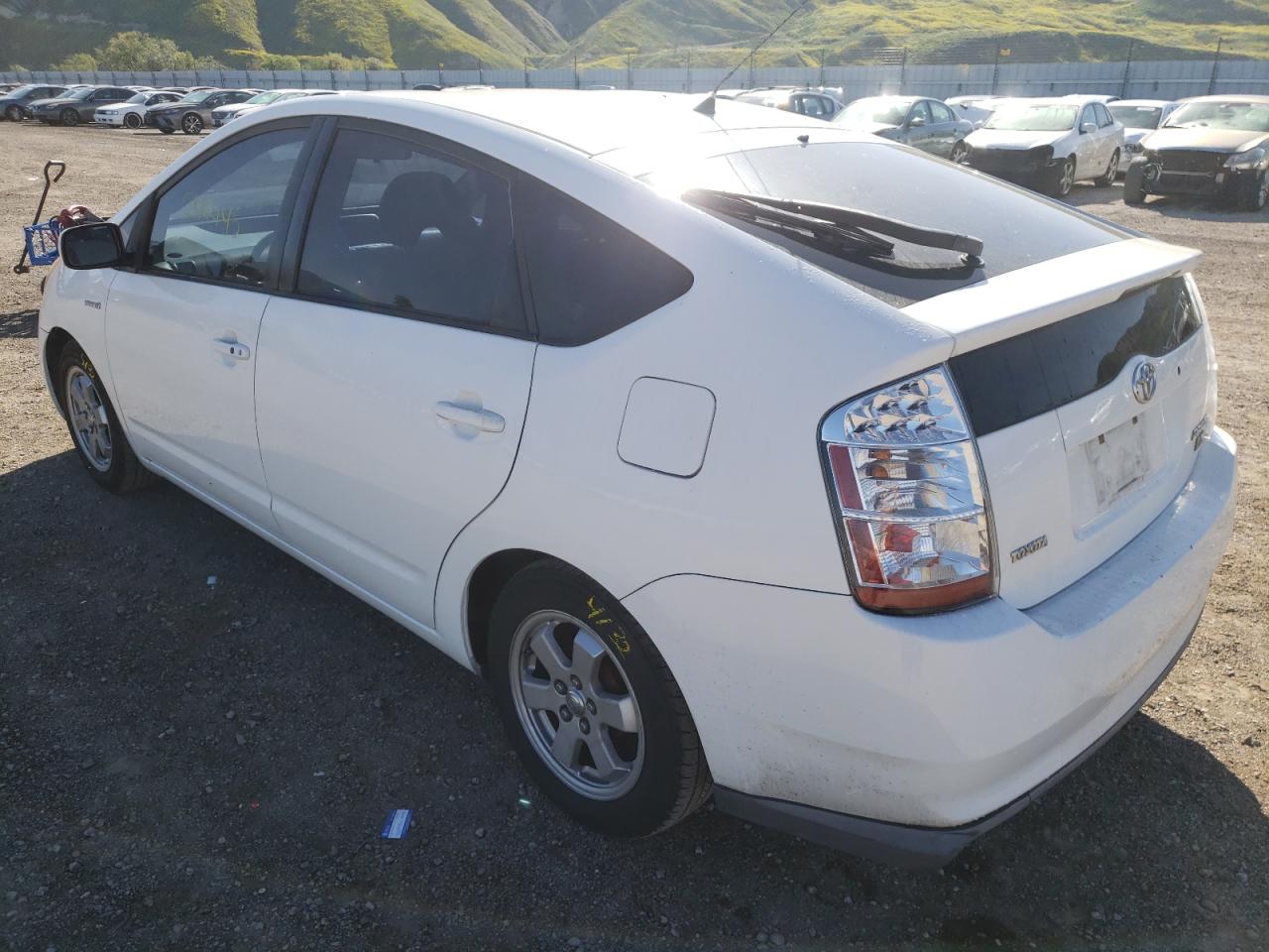 Photo 3 from auction – 2006 TOYOTA PRIUS with VIN JTDKB20U067519907